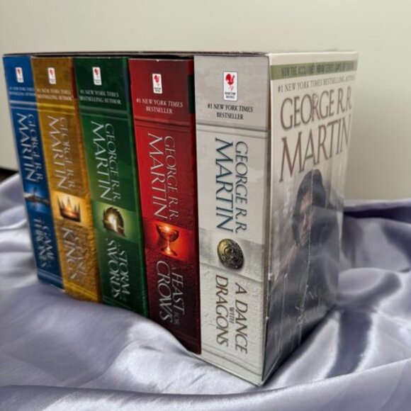BRAND NEW - Game of Thrones 5-Book Box Set - Picture 2 of 10